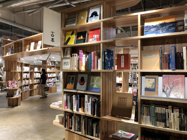 BOOKS & CAFÉ｜MUJI BOOKS｜スターバックス｜無印良品｜新潟｜直江津｜上越市｜世界最大｜